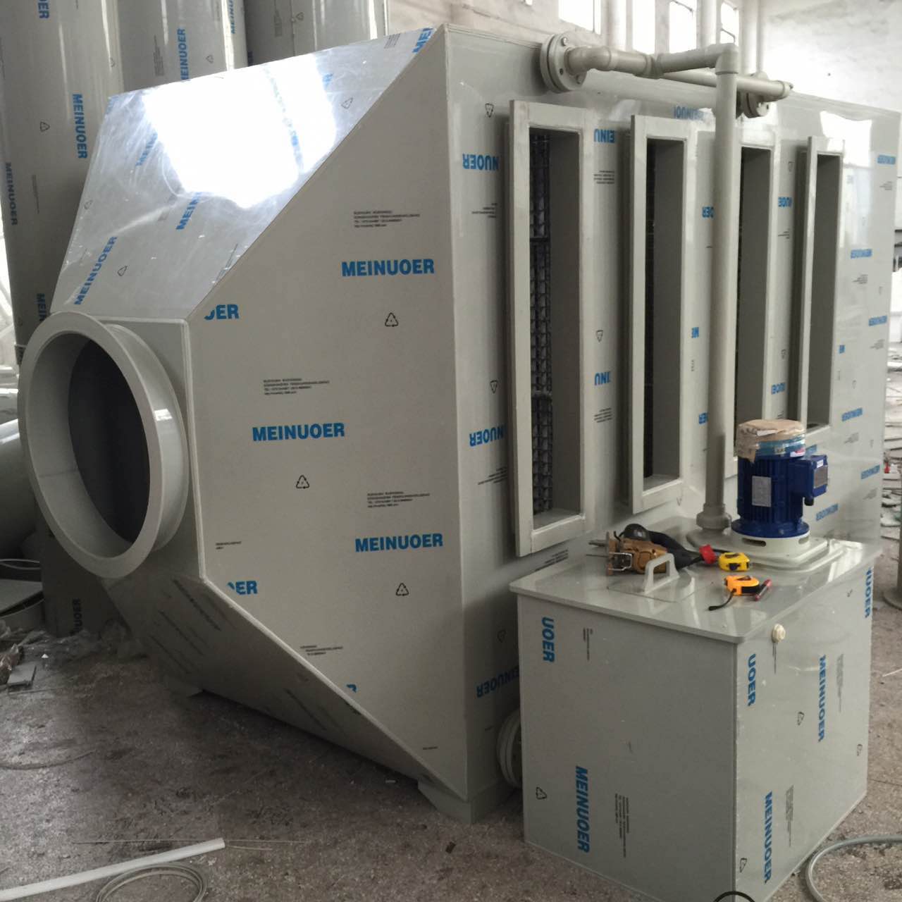 臥式噴淋塔生產(chǎn)廠家——選擇環(huán)保設(shè)備的關(guān)鍵